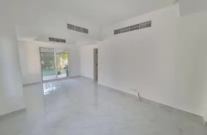 فيلا - 3 غرف نوم - 3 حمامات للايجار في الينابيع 14 - الينابيع - دبي