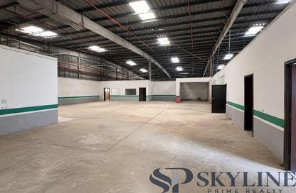 Warehouse - Studio - 2 for rent in Al Quoz Industrial Area 2 - Al Quoz Industrial Area - Al Quoz - Dubai