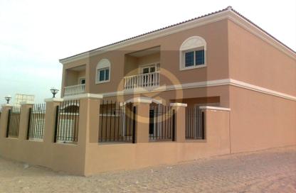 Villa - 3 Bedrooms - 4 Bathrooms for rent in Al Barsha South 4 - Al Barsha South - Al Barsha - Dubai