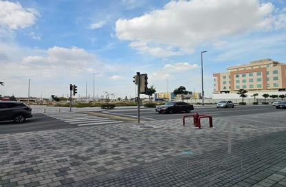 Retail - Studio for rent in Petalz By Danube 1 - Petalz by Danube - International City - Dubai