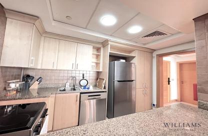 Apartment - 2 Bedrooms - 2 Bathrooms for sale in Jash Hamad - Shoreline Apartments - Palm Jumeirah - Dubai