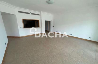 Apartment - 2 Bedrooms - 3 Bathrooms for sale in Al Khushkar - Shoreline Apartments - Palm Jumeirah - Dubai