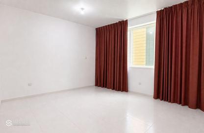 Apartment - 3 Bedrooms - 4 Bathrooms for rent in Al Khaili Building - Al Zahiyah - Abu Dhabi