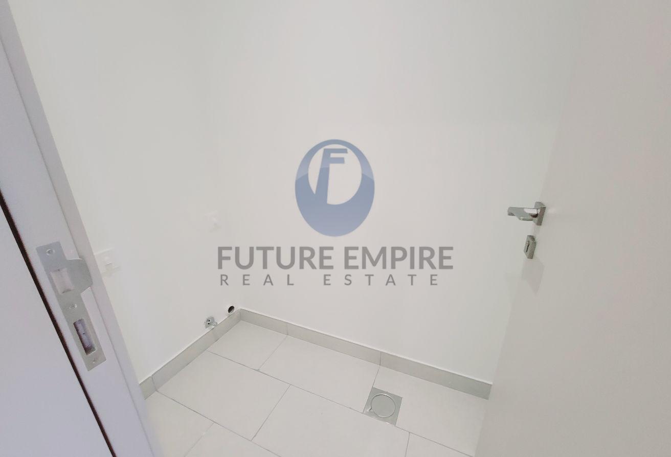 Close To Metro Spacious 1BHK + Store All Amenities photo 6