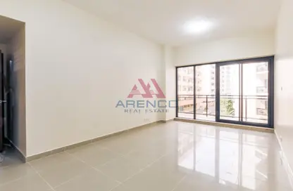 Apartment - 3 Bedrooms - 3 Bathrooms for rent in Golden Sands 9 - Mankhool - Bur Dubai - Dubai