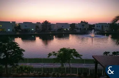 Villa - 4 Bedrooms - 4 Bathrooms for rent in Meadows 9 - Meadows - Dubai