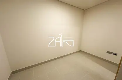 Apartment - 3 Bedrooms - 4 Bathrooms for rent in Radiant Viewz Towers - City Of Lights - Al Reem Island - Abu Dhabi