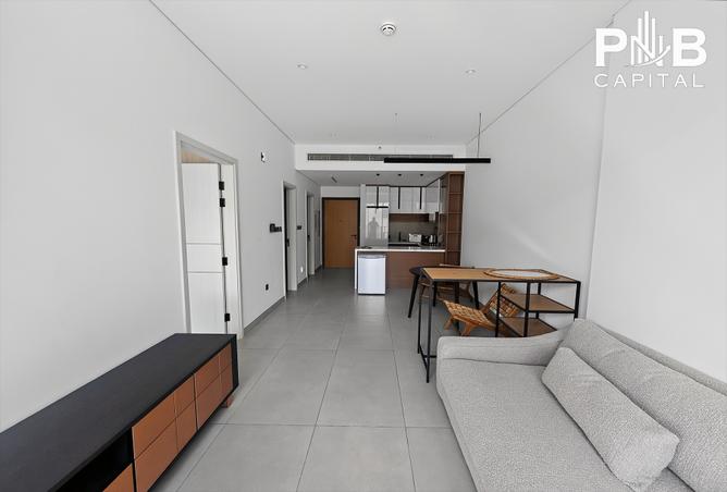 Fully Furnished | 1BR+Study | Flexible Cheqs photo 2