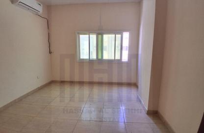 Apartment - 2 - 2 for rent in Fire Station Road - Muwaileh - Sharjah