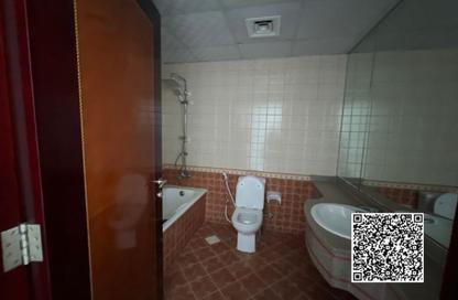Apartment - 2 Bedrooms - 4 Bathrooms for rent in Corniche Tower - Ajman Corniche Road - Ajman