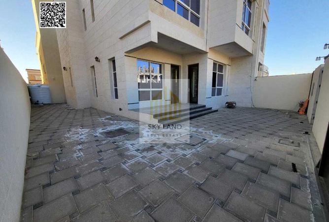 61668442 - Property Image 3