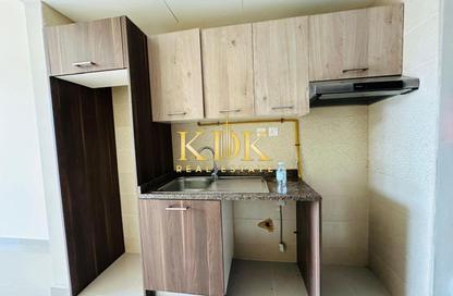 Apartment - Studio - 1 Bathroom for rent in Roxana Residence C - Roxana Residences - District 12 - Jumeirah Village Circle - Dubai