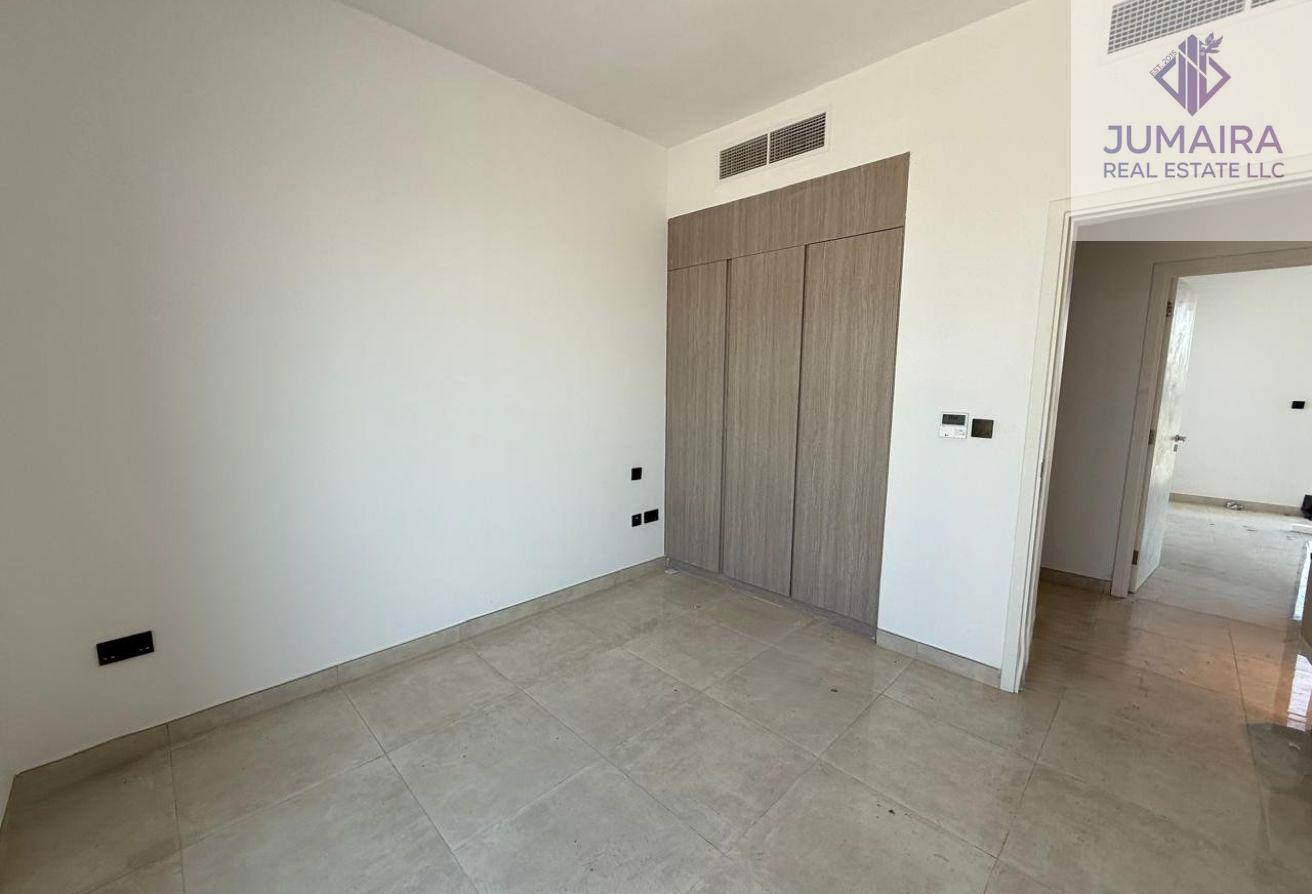 Island Living I Premium 3BR Villa with Pool View