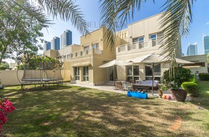 Villa - 4 - 4 for sale in Meadows 2 - Meadows - Dubai Villa - 4 - 4 for sale in Meadows 2 - Meadows - Dubai