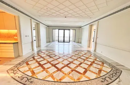 شقة - 2 غرف نوم - 3 حمامات للايجار في بالازيو فيرساتشي - القرية التراثية - دبي