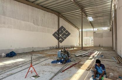 Warehouse - Studio - 2 Bathrooms for rent in Umm Dir - Umm Al Quwain