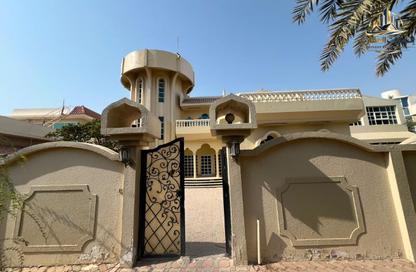 Villa - 5 Bedrooms - 7 Bathrooms for rent in Gate Tower 1 - Musheiref - Ajman
