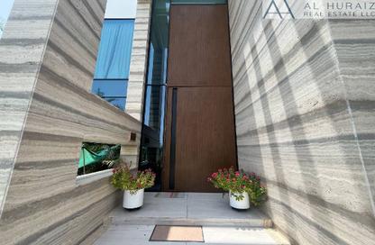 Villa - 6 Bedrooms - 7 Bathrooms for rent in District 6 - Jumeirah Park - Dubai Villa - 6 Bedrooms - 7 Bathrooms for rent in District 6 - Jumeirah Park - Dubai