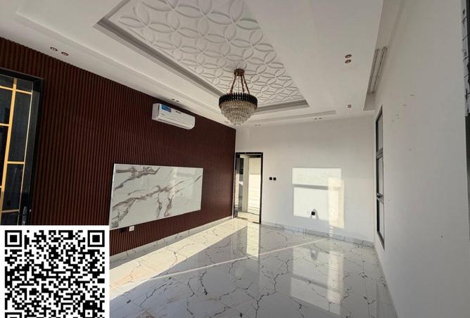 73841613 - Property Image 2