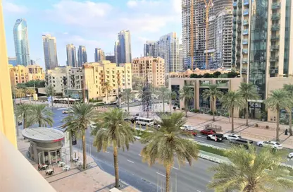 Apartment - 1 Bedroom - 1 Bathroom for sale in Boulevard Central Tower 1 - Boulevard Central Towers - Downtown Dubai - Dubai