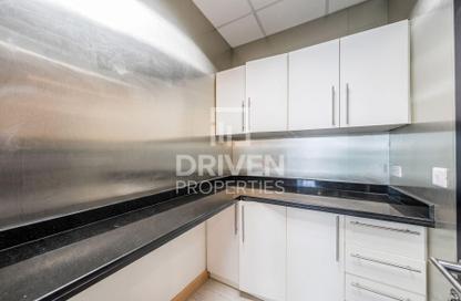 Office Space - Studio for rent in Emaar Business Park Building 4 - Emaar Business Park - Sheikh Zayed Road - Dubai