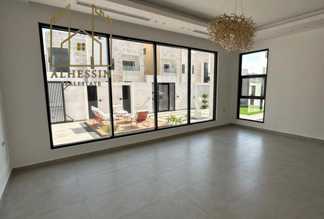 115042609 - Property Image 3