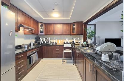 Apartment - 2 - 2 for sale in Golf Tower 1 - Golf Towers - The Views - Dubai