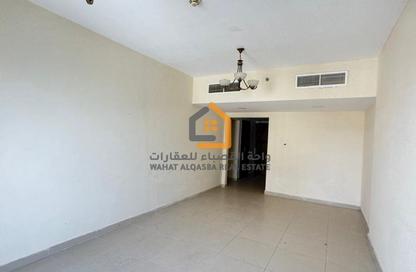 Apartment - 2 Bedrooms - 3 Bathrooms for rent in Lake Tower - Al Majaz 1 - Al Majaz - Sharjah