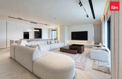 Apartment - 4 - 5 for sale in Central Park Building 1 - Central Park at City Walk - City Walk - Al Wasl - Dubai