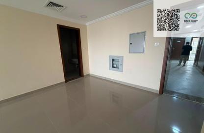 Apartment - 1 Bedroom - 2 Bathrooms for rent in Al Jurf Industrial 3 - Al Jurf Industrial - Ajman