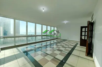 شقة - 3 غرف نوم - 3 حمامات للايجار في برج الساعه - شارع الكورنيش - أبوظبي