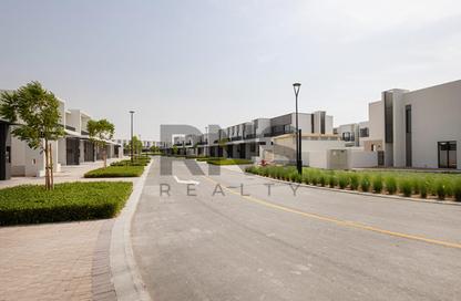 Townhouse - 3 - 4 for sale in Greenview - Emaar South - Dubai South (Dubai World Central) - Dubai Townhouse - 3 - 4 for sale in Greenview - Emaar South - Dubai South (Dubai World Central) - Dubai