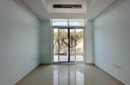 Townhouse - 4 - 3 for rent in Victoria - Damac Hills 2 - Dubai Townhouse - 4 - 3 for rent in Victoria - Damac Hills 2 - Dubai