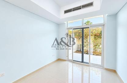 Townhouse - 4 - 3 for rent in Victoria - Damac Hills 2 - Dubai