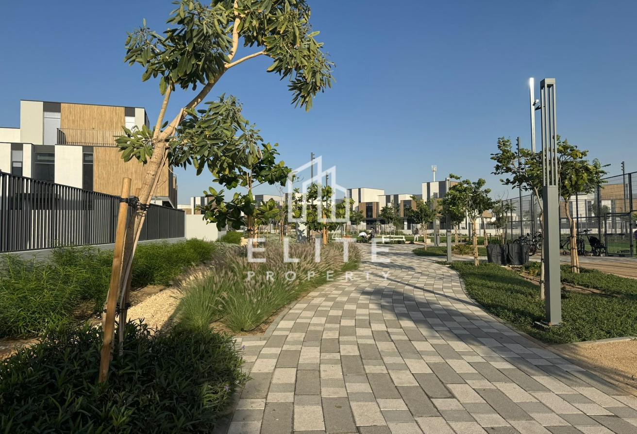 Ready to Move | In front of Park | Vastu Compliant photo 7