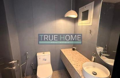 Apartment - 1 Bedroom - 1 Bathroom for rent in Riviera Tower - Al Majaz 3 - Al Majaz - Sharjah