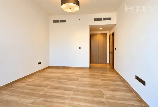 165043100 - Property Image 3