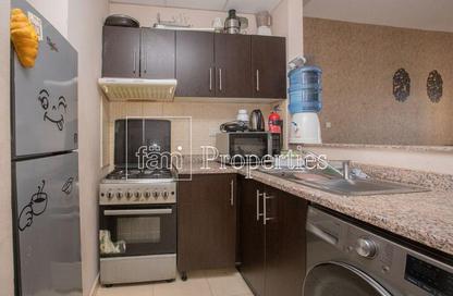 Apartment - 2 Bedrooms - 3 Bathrooms for sale in Queue Point - Liwan - Dubai Land - Dubai