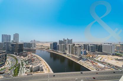 Apartment - Studio - 1 for rent in Damac Maison Prive B - Damac Maison Prive - Business Bay - Dubai