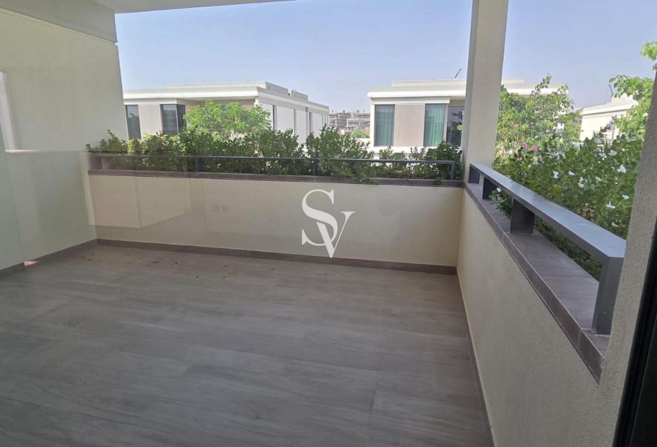 Fully Upgraded & Extended 4BR Villa | Green Belt photo 21
