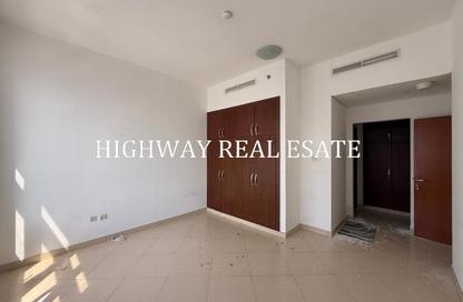 Apartment - 4 - 5 for rent in Al Mamzar 1 - Al Mamzar - Sharjah - Sharjah