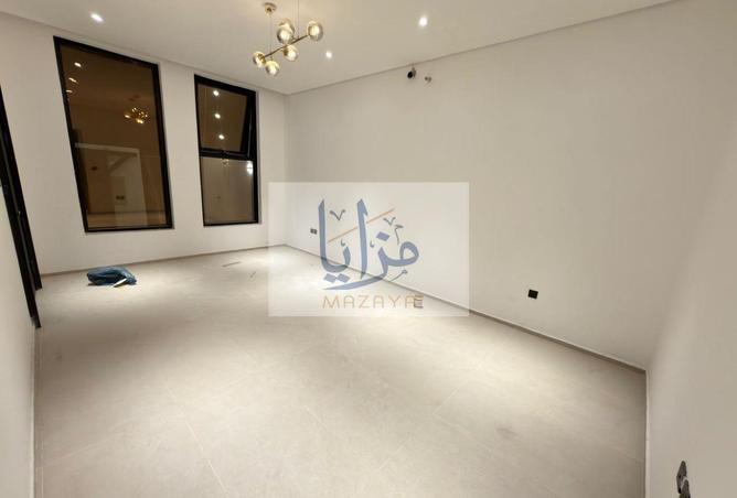 70272077 - صورة العقار 3