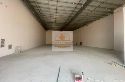 مستودع - استوديو - 1 حمام للايجار في أم الثعوب - أم القيوين