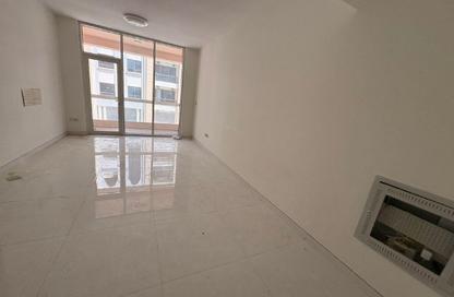Apartment - 2 Bedrooms - 3 Bathrooms for rent in Al Thani Muwaileh - Muwaileh Commercial - Sharjah