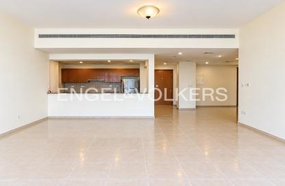 Apartment - 3 - 2 for rent in Al Ghaf 2 - Al Ghaf - Greens - Dubai