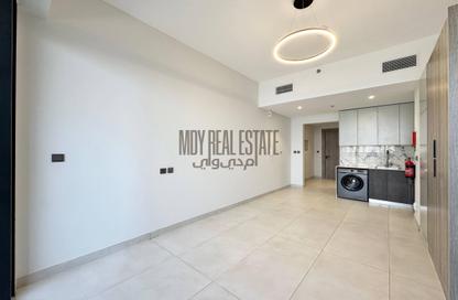 Apartment - Studio - 1 Bathroom for rent in Amal Tower - Dubai Sports City - Dubai