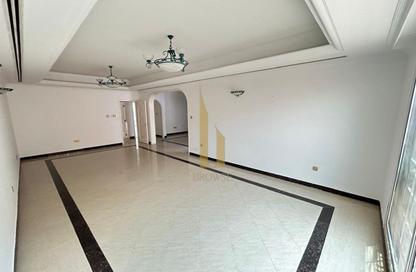 Villa - 4 Bedrooms - 4 Bathrooms for rent in Umm Suqeim 1 Villas - Umm Suqeim 1 - Umm Suqeim - Dubai