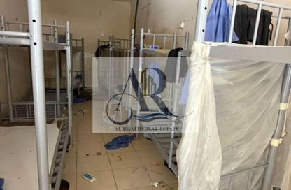 سكن عمال - استوديو - 8 حمامات للايجار في السجع إس - الصجعة - الشارقة