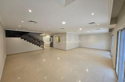 Villa - 4 - 5 for rent in Al Garhoud - Dubai