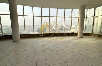 Full Floor - Studio for rent in Asharej - Al Ain